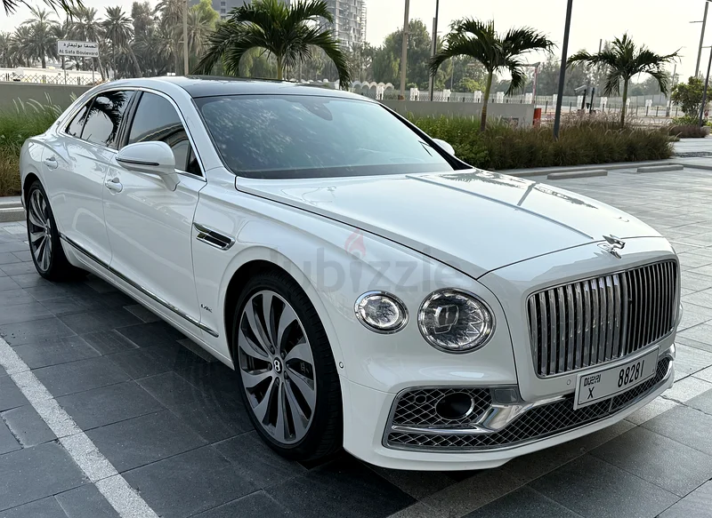 GCC First Edition Low mileage Very good condition No Accident No Paint63398526730242111