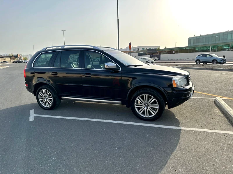 Volvo R-Design- XC90 GCC V6-2013- Immaculate SUV-63221303085442113