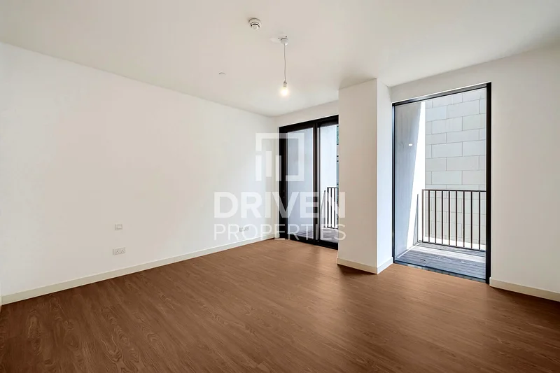 Exclusive and Bright Apt | Spacious Unit63948362003203114