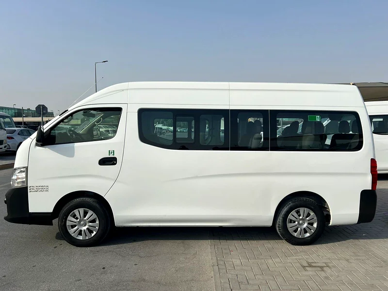 2022 Nissan Urvan 13 Passengers63412536910211113