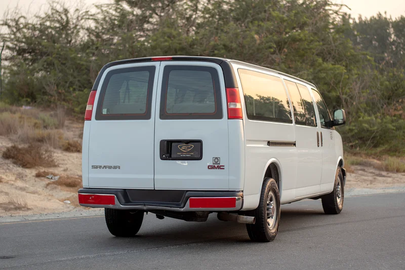 2019 | GMC Savana | 15-Seater Passenger Van | GCC Specs | Automatic | Ref#G3230163398498620418112