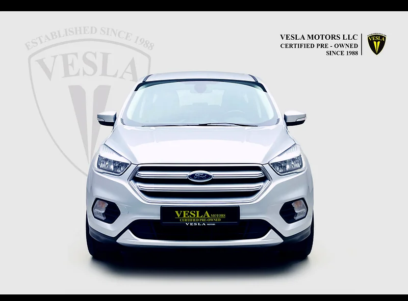 تمويل داخلي / 750 درهم شهريًا / نظام ملاحة + كاميرا + Apple CarPlay + تحكم تلقائي بالسرعة / ضمان63231164056193111