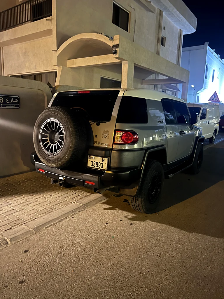 FJ CRUISER 2015 GCC, No Paint, No Accident, Automatic Transmission63437614843009112