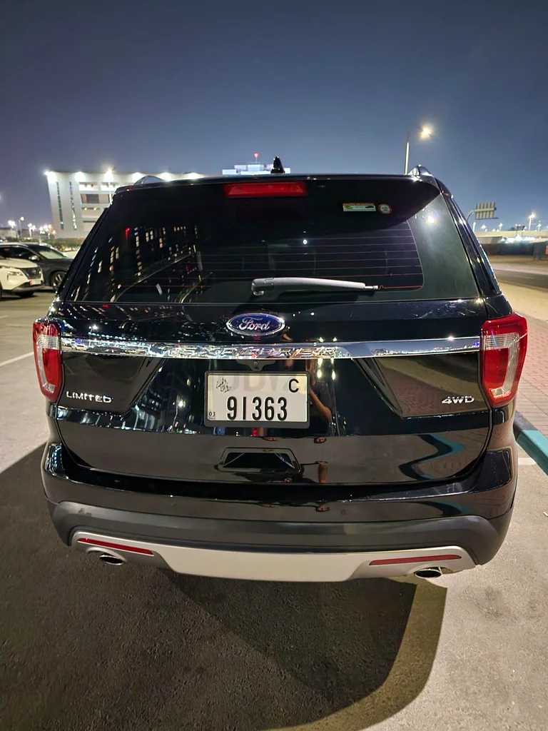 ford explorer limited  GCC63399889943041113