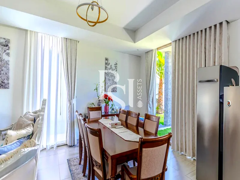 Single Row | Unfurnished | Luxury Living63849892245761114