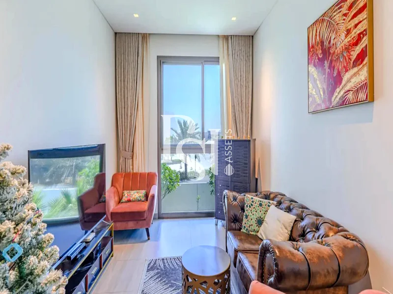 Single Row | Unfurnished | Luxury Living63849892245761113