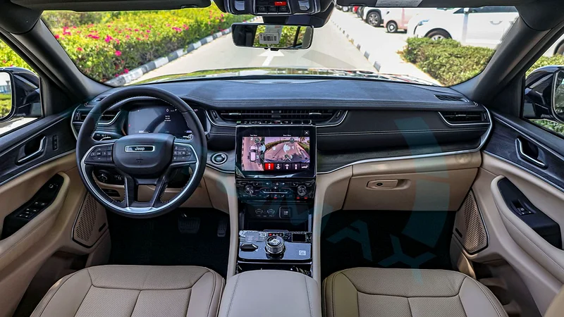 2025 JEEP GRAND CHEROKEE LIMITED PLUS GCC 0Km With 3 Yrs or 60K Km Warranty @Official Dealer63231164614019112