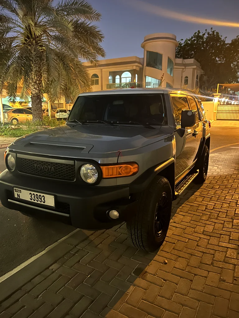 FJ CRUISER 2015 GCC, No Paint, No Accident, Automatic Transmission63437614843009114