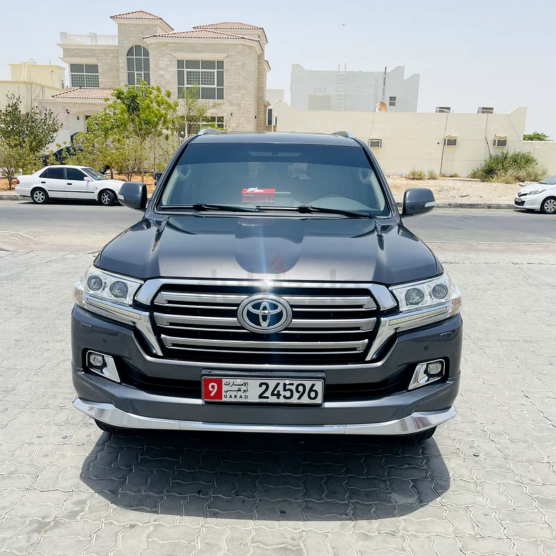 Toyota Land Cruiser - GXR -V663401302941442111