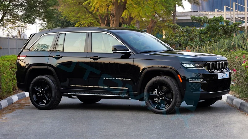 2025 JEEP GRAND CHEROKEE LIMITED PLUS GCC 0Km With 3 Yrs or 60K Km Warranty @Official Dealer63231164614019113