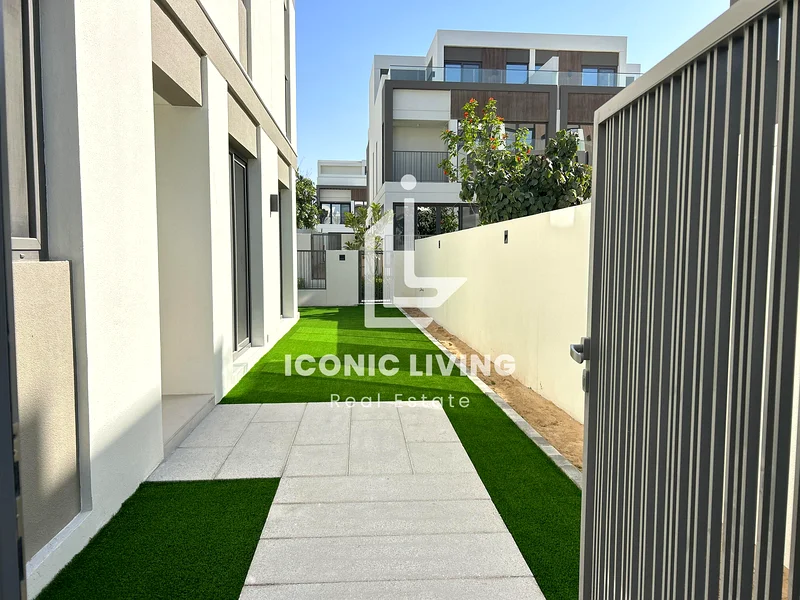 Fully Upgraded Villa | Landscaped | Prime Location Near Pool63806547536642113