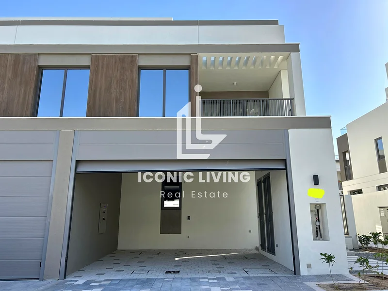 Fully Upgraded Villa | Landscaped | Prime Location Near Pool63806547536642111