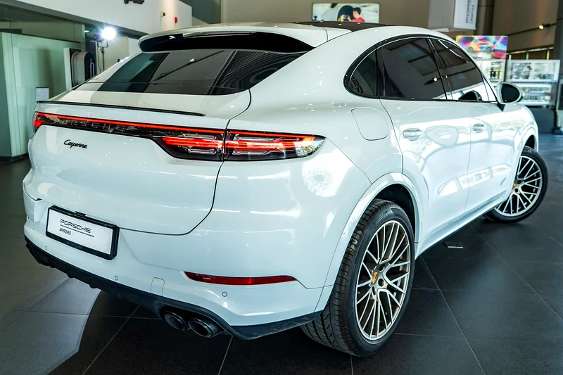 Porsche Cayenne Coupé Platinum Edition REF# USD1606 1 Yr Warranty63398657353345114