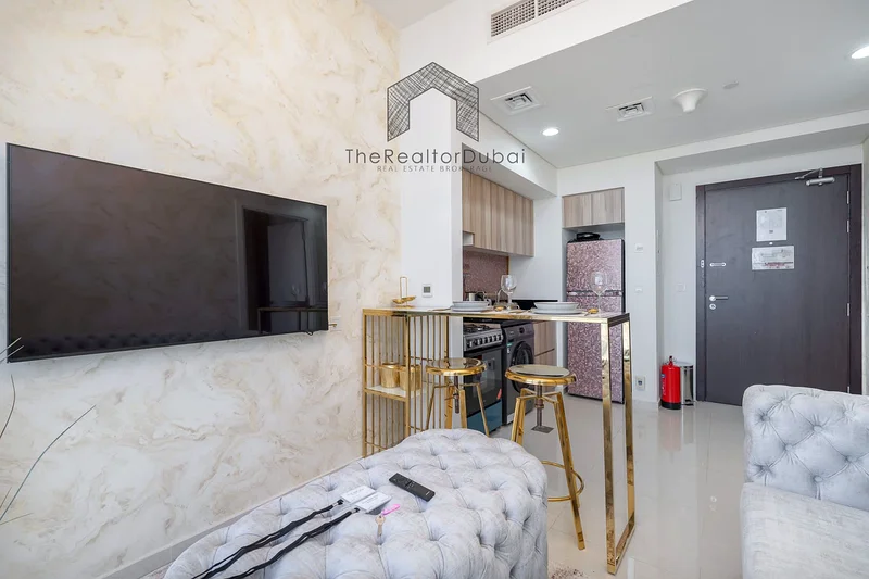 Prime Location | Vacant 24 Aug. | Golf Course View63738389461891114