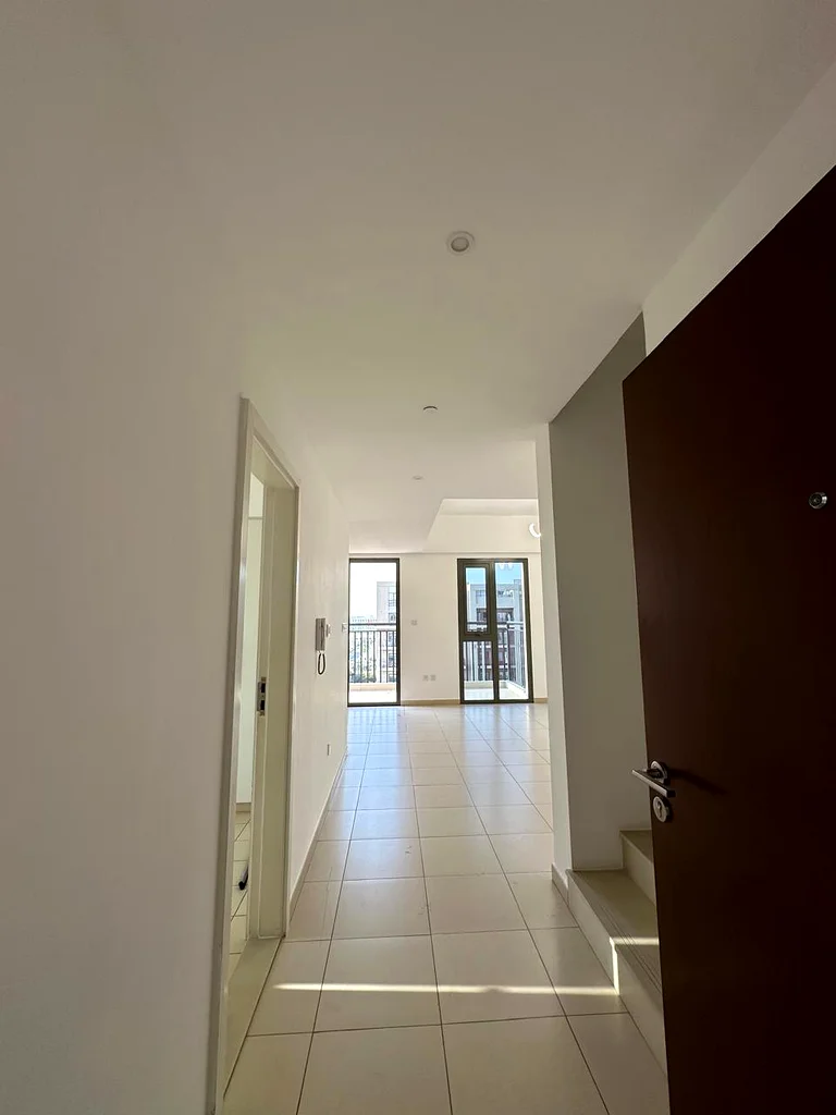 دوبلكس فاخر | 4 غرف نوم + غرفة خادمة | موقع متميز63951421594754111