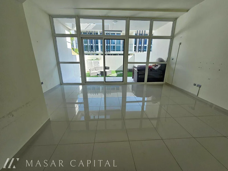 BEST PRICE /BACK2BACK/ READY TO MOVE/TWO BEDROOMS63741152519299110
