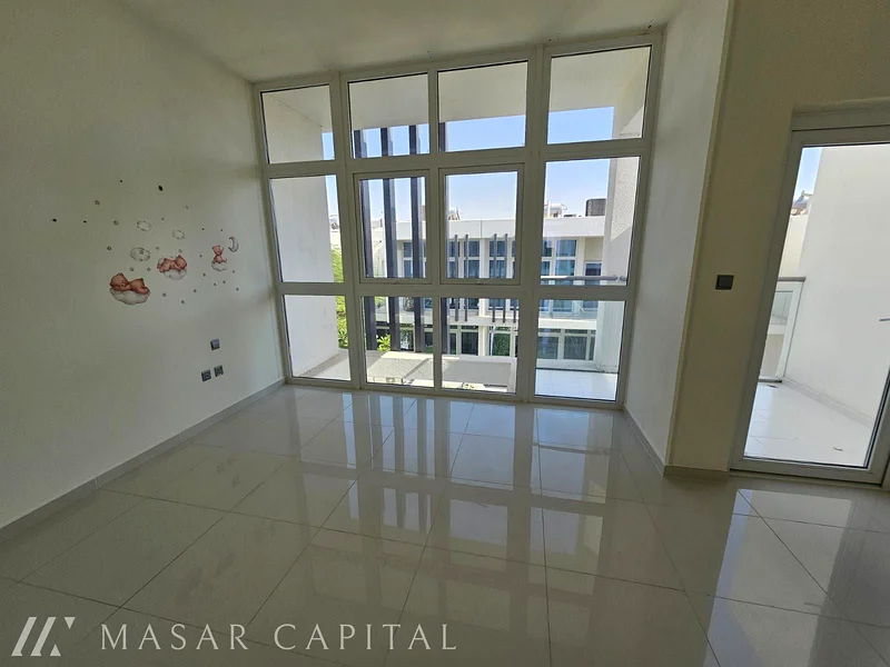 BEST PRICE /BACK2BACK/ READY TO MOVE/TWO BEDROOMS63741152519299113