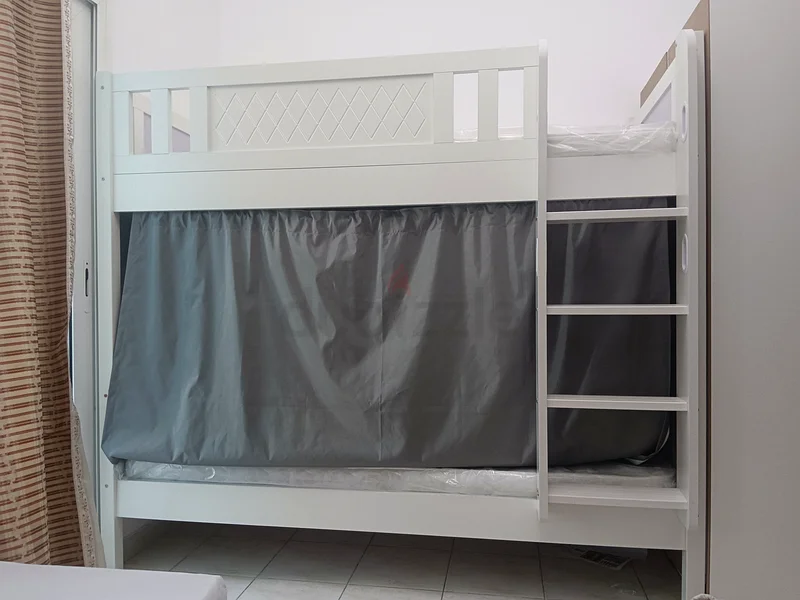 AED 1000/- only, Bed Space for decent executives available in (Tecom) Barsha.64048191182593111