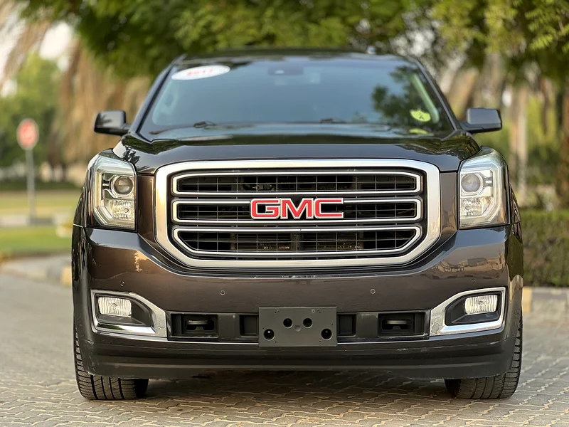 GMC Yukon SLT V8 5.3L 2017 Gulf model, full option, agency condition, two agency keys633985019929611111