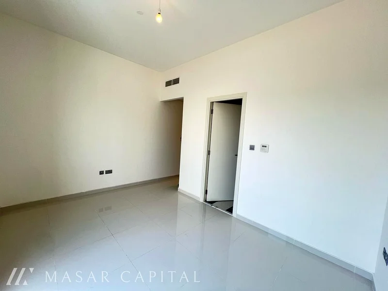 شاغرة | منزل تاون هاوس G+1 | متجاور من الخلف | أفضل سعر64003719167235113