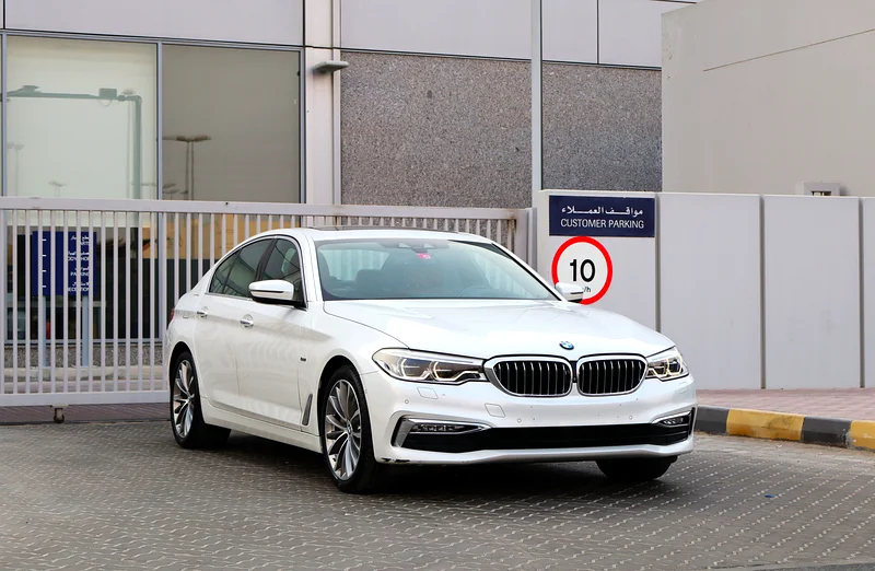 BMW 5-Series 530i Luxury Line Model 2018 - GCC Specifications - Original Paint - Agency checks63228279468290113