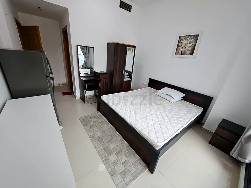 Master room available in Tecom63797802734466110