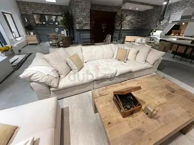 Marina Home Luscious High End Quality Like a brand New