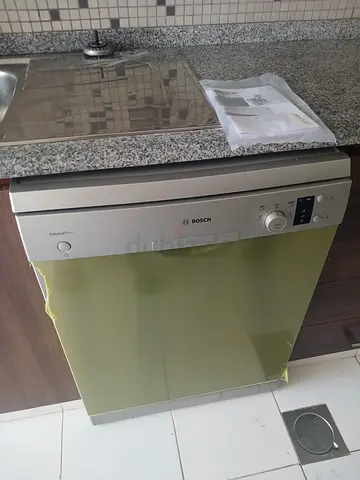 Bosch Side Timer 2 Racks Dishwasher Very Good Condition