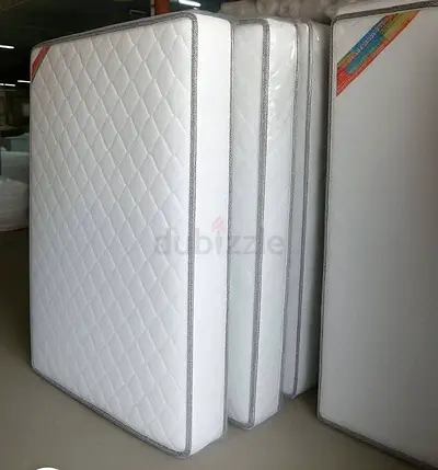 King size 180x200cm comfortable mattress for sale.