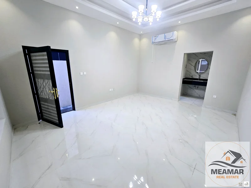 Villa for rent at a price of 95 thousand, consisting of 5 rooms and a roof63236084943618114