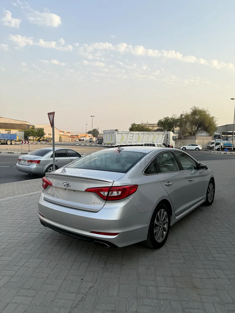Hyundai Sonata SPORT63406913466498112