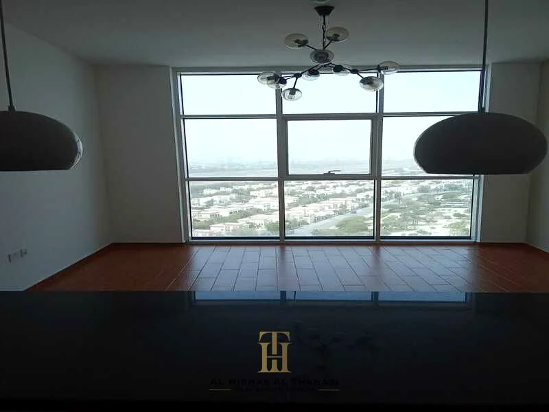 Vacant Studio/Suny view /Exclusive/Prime Location63729312289665110