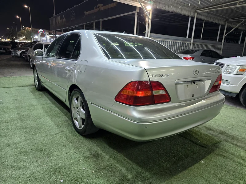 Very clean Lexus LS43063398646125058113