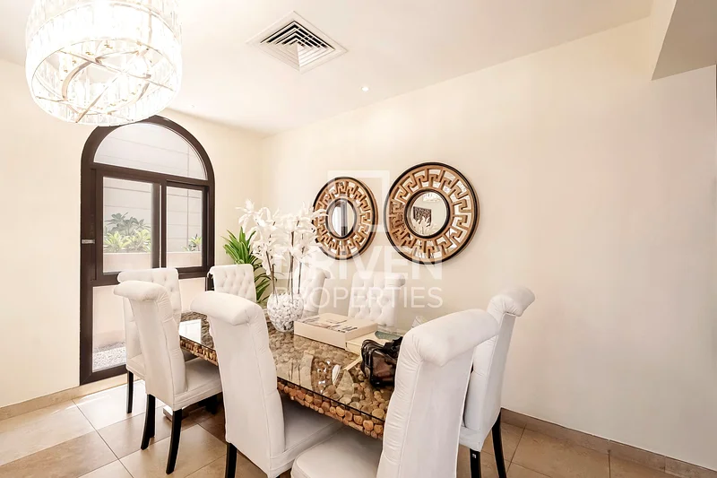 Modern and Spacious Layout | Community View63926180458498113
