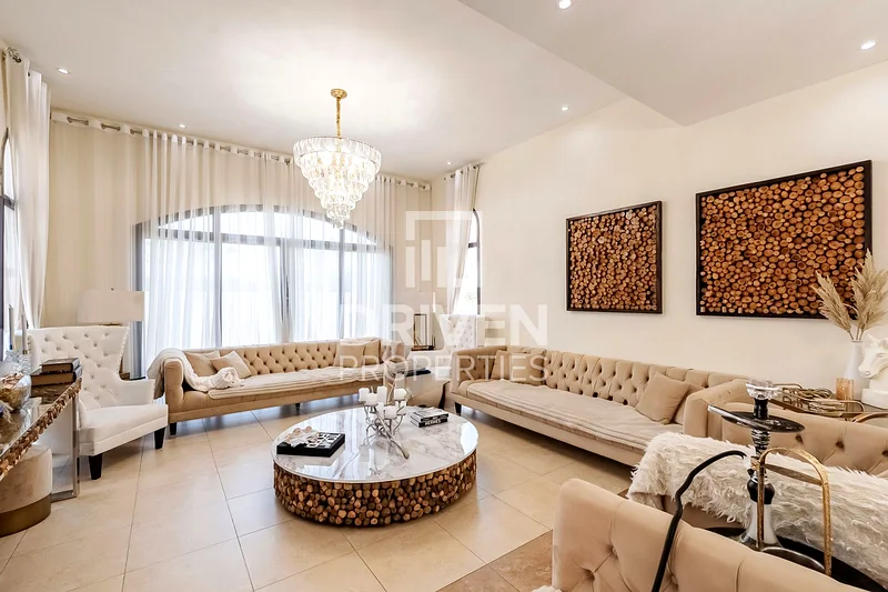 Modern and Spacious Layout | Community View63926180458498111