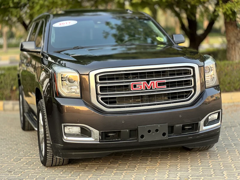GMC Yukon SLT V8 5.3L 2017 Gulf model, full option, agency condition, two agency keys63398501992961112