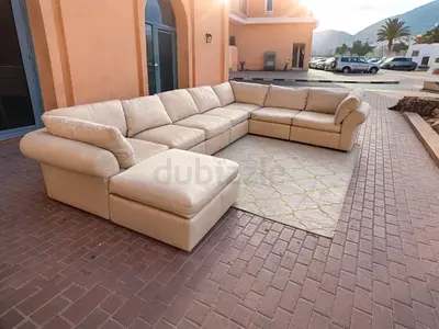 Pottery Barn Corner Luxurious corner-Shaped Sofa with Elegant Design