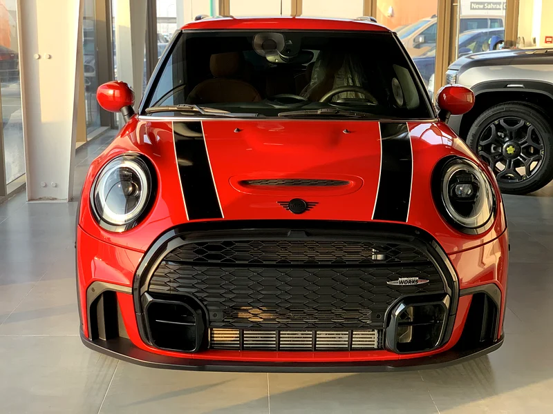 Mini Cooper S 2024 model, Gulf version, fully optional63398522044546111