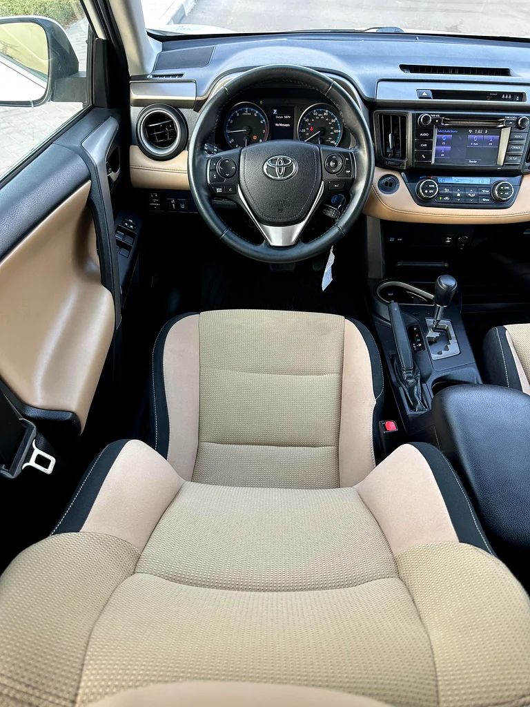 Toyota Rav4 XLE 4WD* 2018 - SUNROOF  FULLOPTION63401306125059114