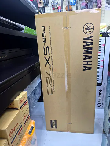 Brand New Yamaha PSR-SX720 Keyboard for Sale!