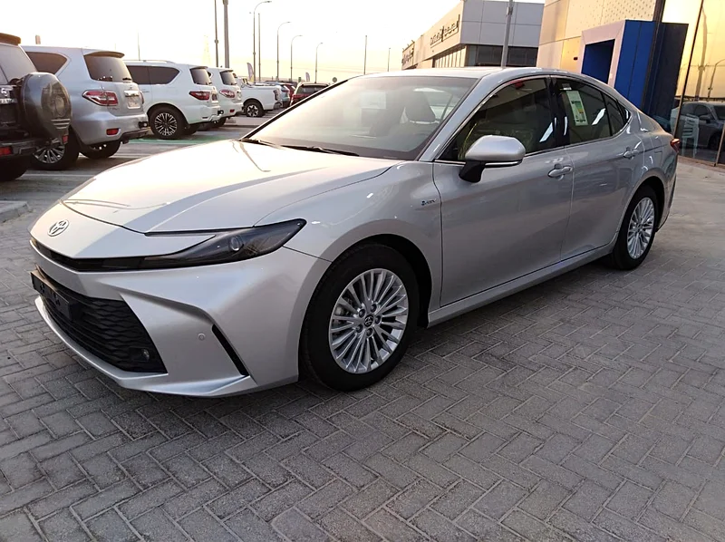 Toyota Camry Hybrid HEV 2025 model63401307237635113