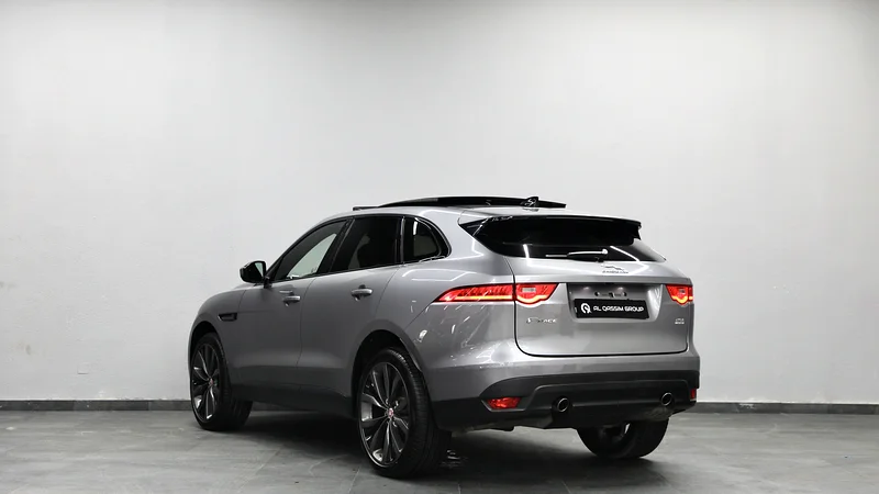 جاكوار | F-Pace | 1,500 درهم شهريًا | كيلومترات منخفضة | تأمين وتسجيل مجانيان | رقم مرجعي#A66216663398482418561113