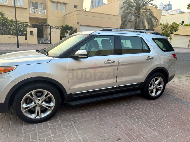 2015 Ford Explorer Limited in great condition63399888694530111
