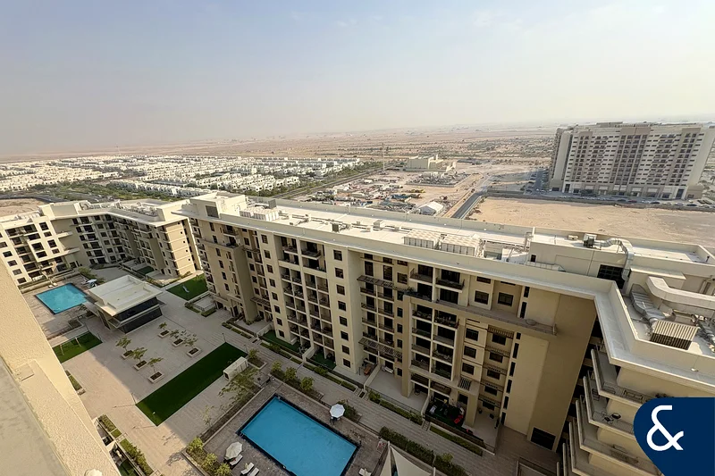 High Floor | Pool View | Vacant On Transfer63952184083458110