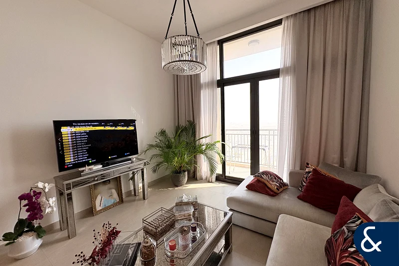 High Floor | Pool View | Vacant On Transfer63952184083458113