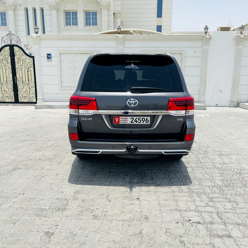 Toyota Land Cruiser - GXR -V663401302941442113
