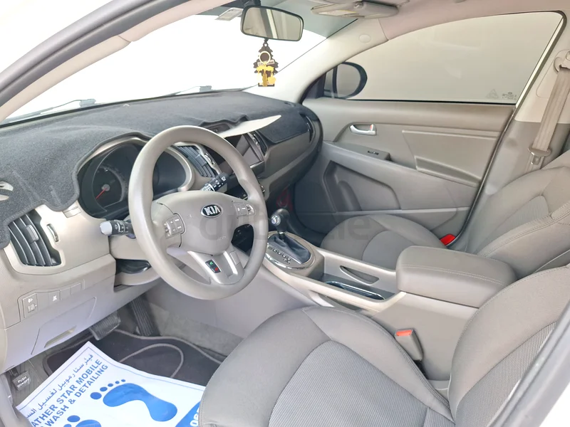 KIA SPORTAGE AWD 2015 - JUST BUY AND DRIVE - WELL MAINTAINED, RUN 1,97,800 kms63398633547266113