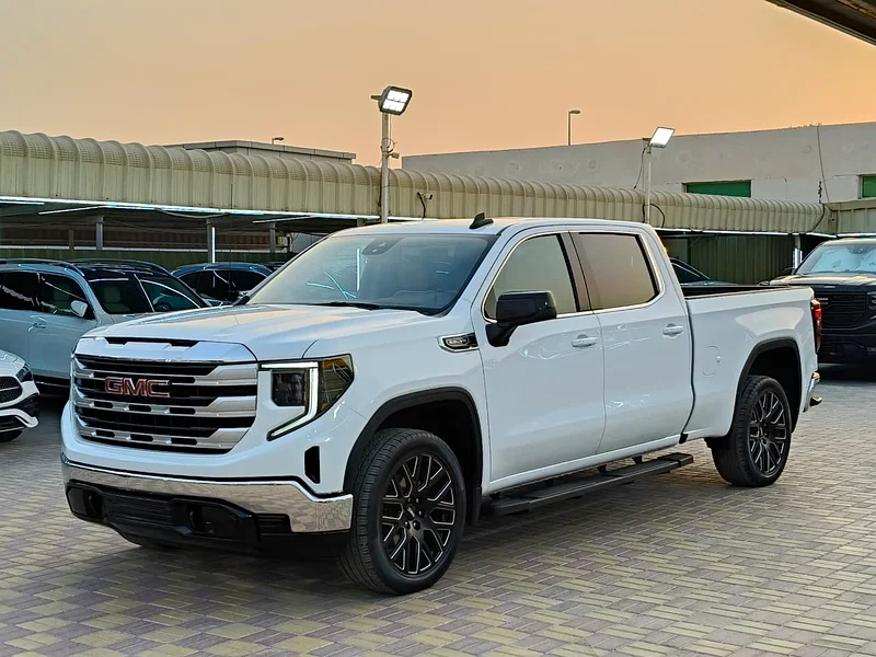 GMC Sierra 2023 four doors 4×4 new shape63398503863811112