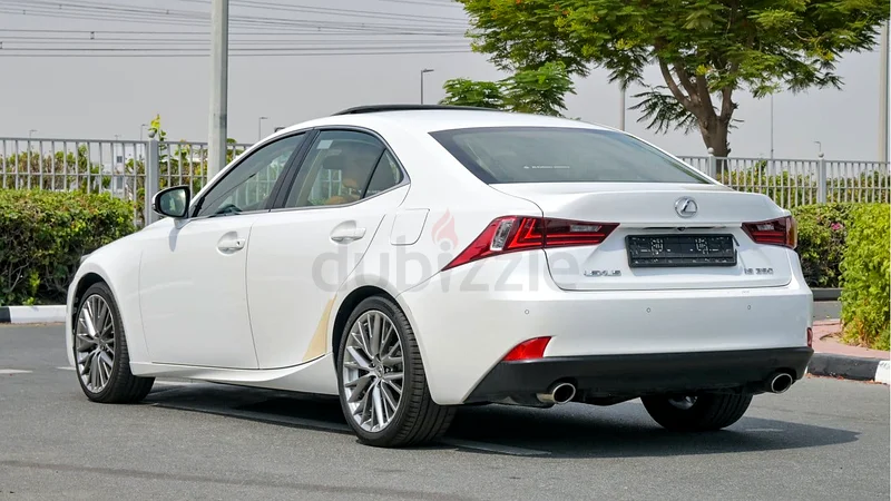 LEXUS IS 250 FULL OPTION MODEL 2015 KM 110000 ONLY G.C.C ACCIDENT FREE ORIGINAL PAINT63398641369473113
