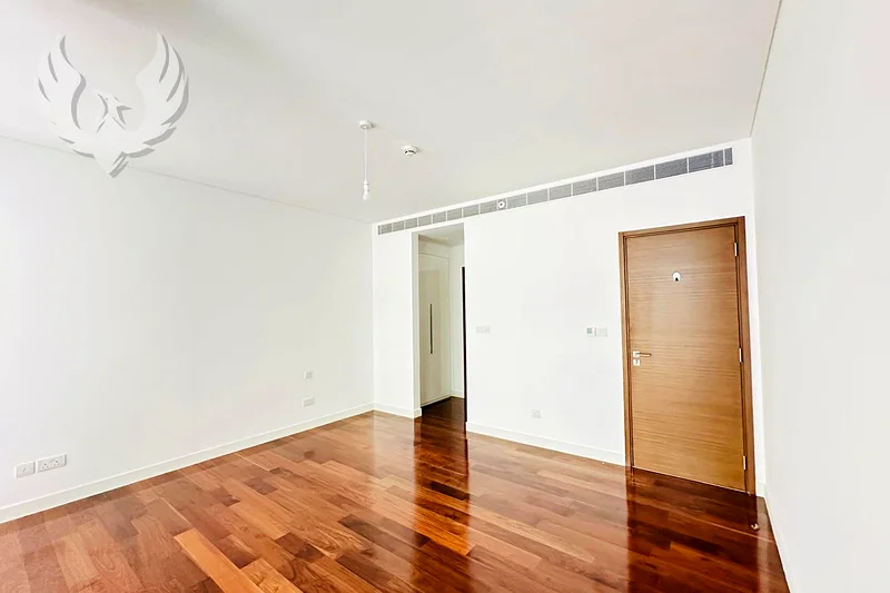 Spacious and Modern One Bed with Pool View63948478393730112